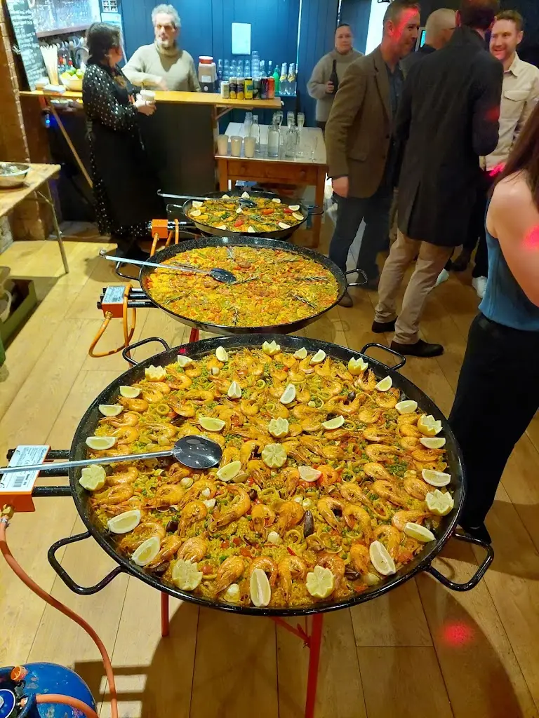 Paella Lovers_Exmouth_slider_image_2