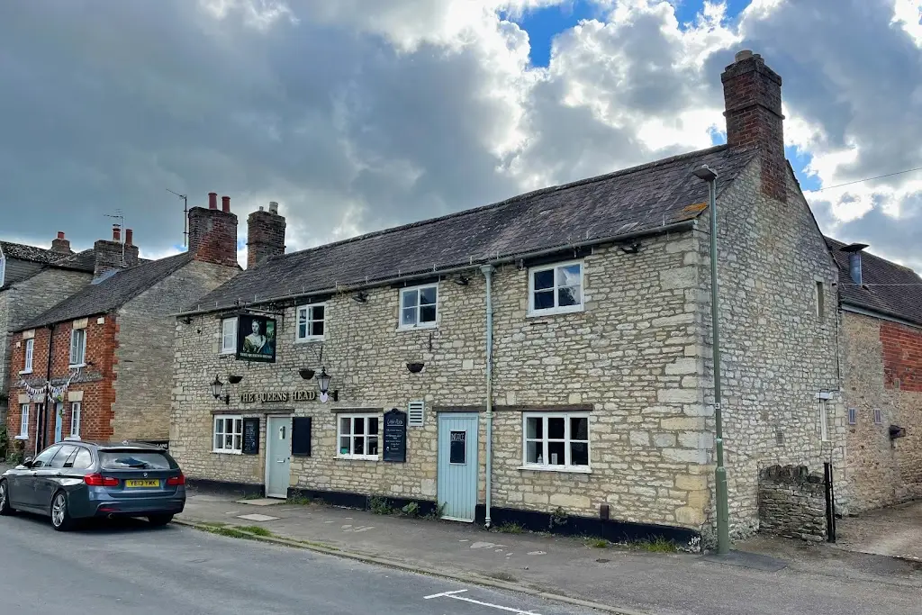 The Queens Head_Eynsham_slider_image_3
