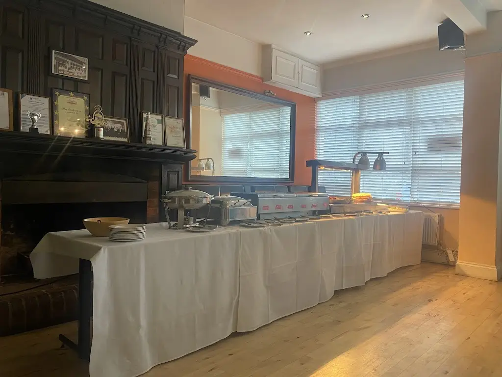 Jack Adams_The Bayleaf_Eynsham_review