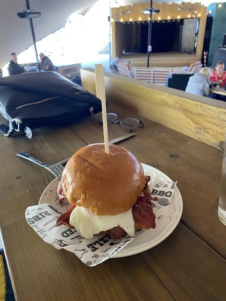 Mary Collingridge_Kingsley Café_Eynsham_review