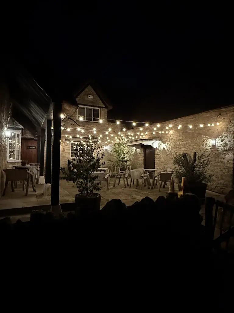 V Y_Mr Hanbury's Mason Arms_Eynsham_review