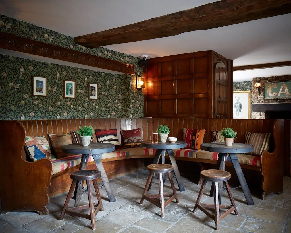 Mr Hanbury's Mason Arms restaurant in Eynsham