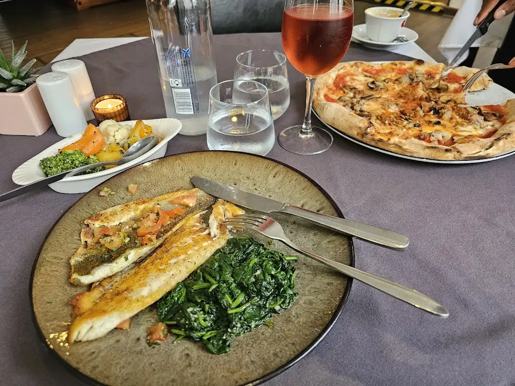 terrancentanya Boyd_Colosseo Italian Restaurant_Fairford_review