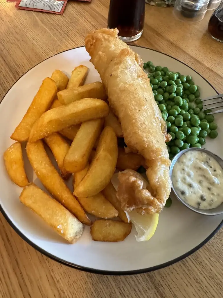 Gary Shaw_The Railway Inn_Fairford_review