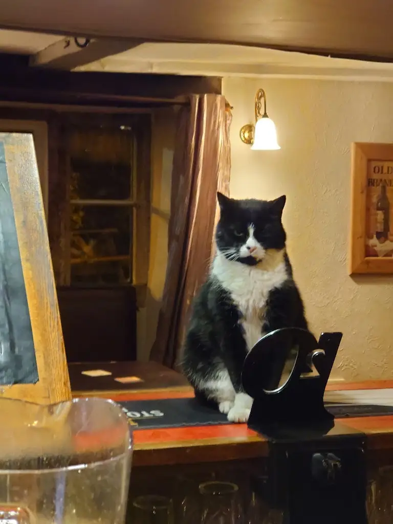 The Eight Bells_Fairford_slider_image_2