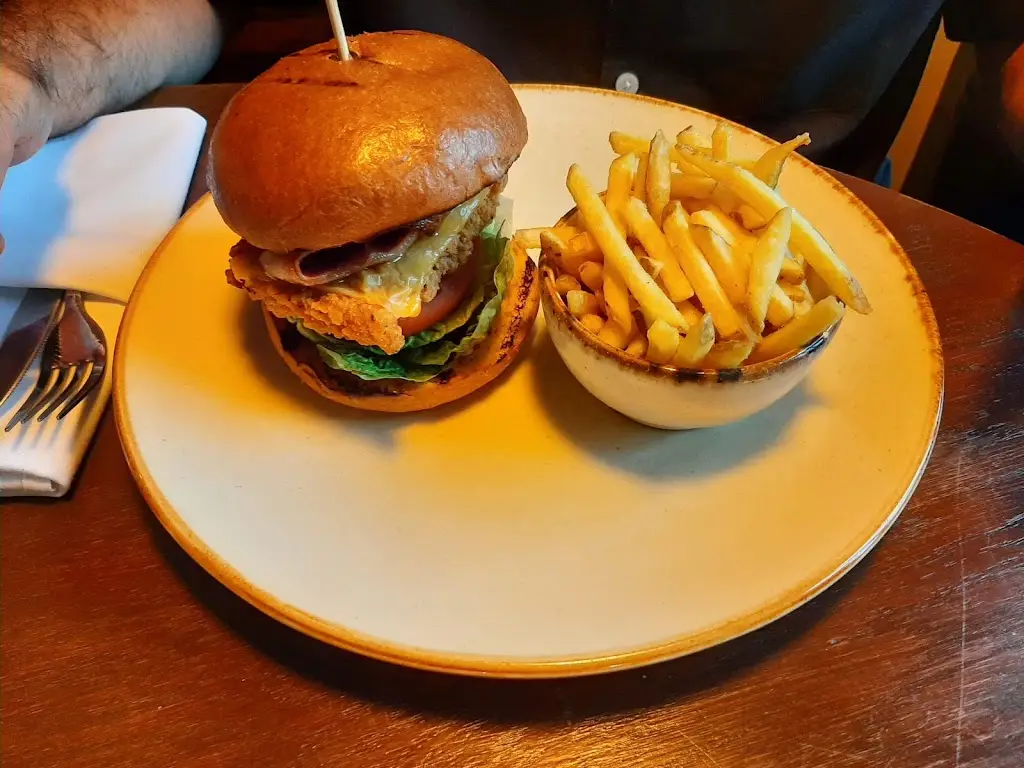 The George, Kempsford_Fairford_slider_image_3