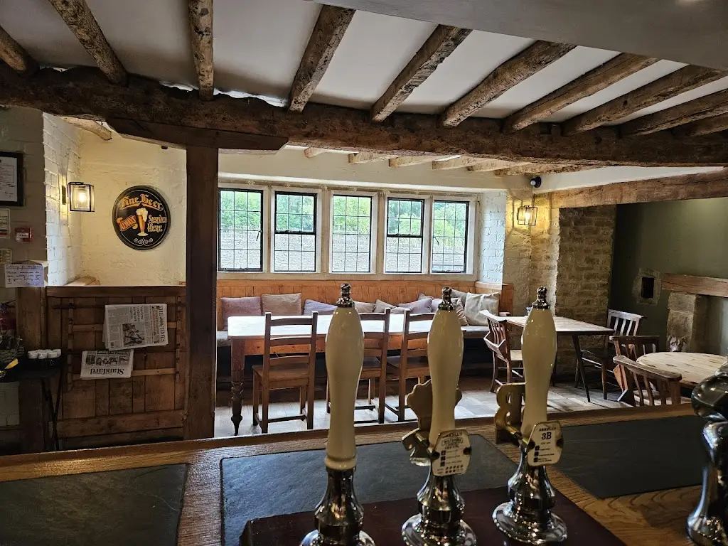 Masons Arms_Fairford_slider_image_1