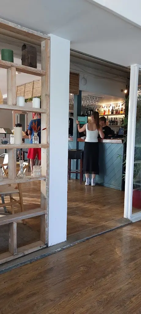 ROBERT MENGHINI_The Lakeside Brasserie_Fairford_review