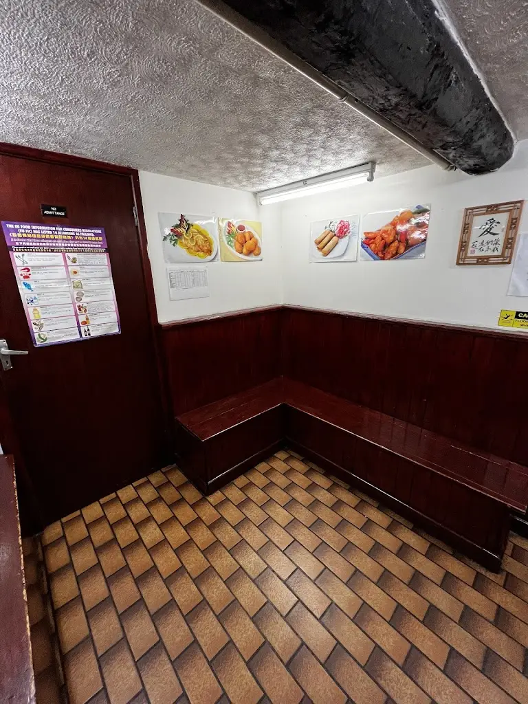 New Peking House_Fairford_slider_image_3