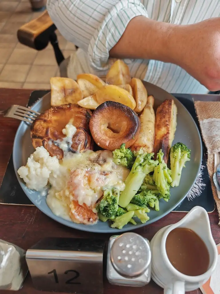 FB_The White Swan_Exning_recensione