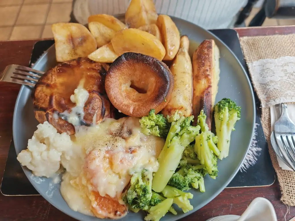 The White Swan_Exning_slider_image_2