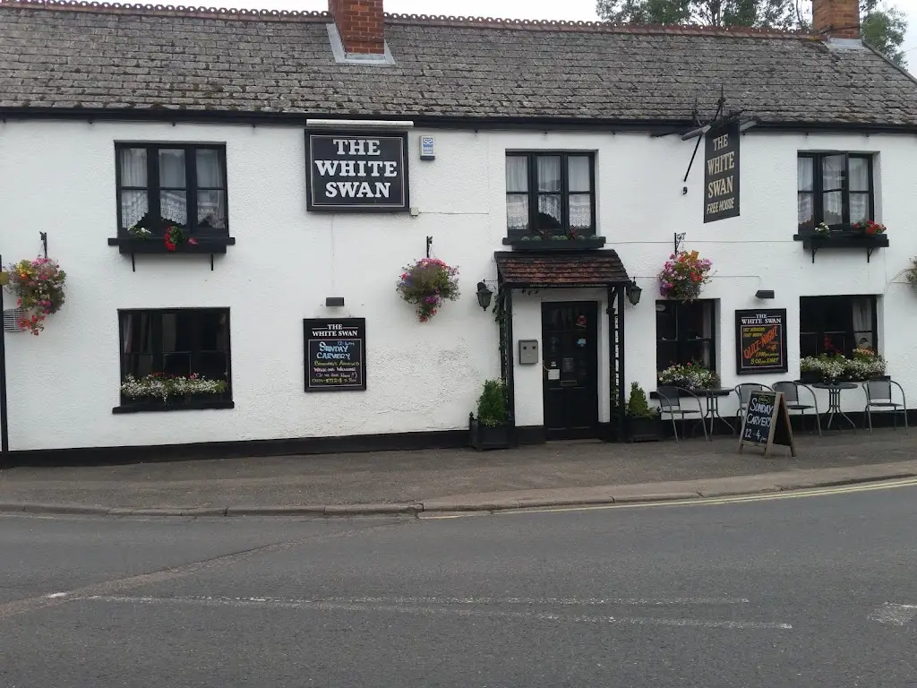 The White Swan_Exning_slider_image_3