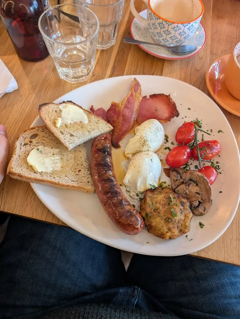 Menu_Ammos cafe & bistro_Exning_image_7