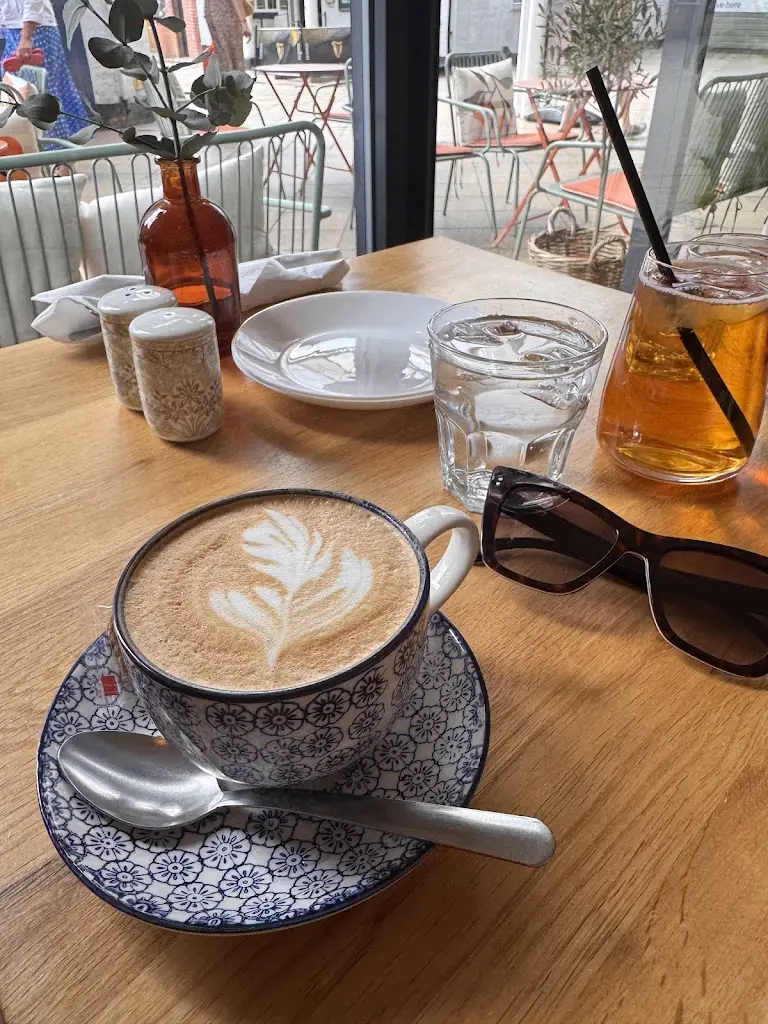 Charlie B_Ammos cafe & bistro_Exning_review