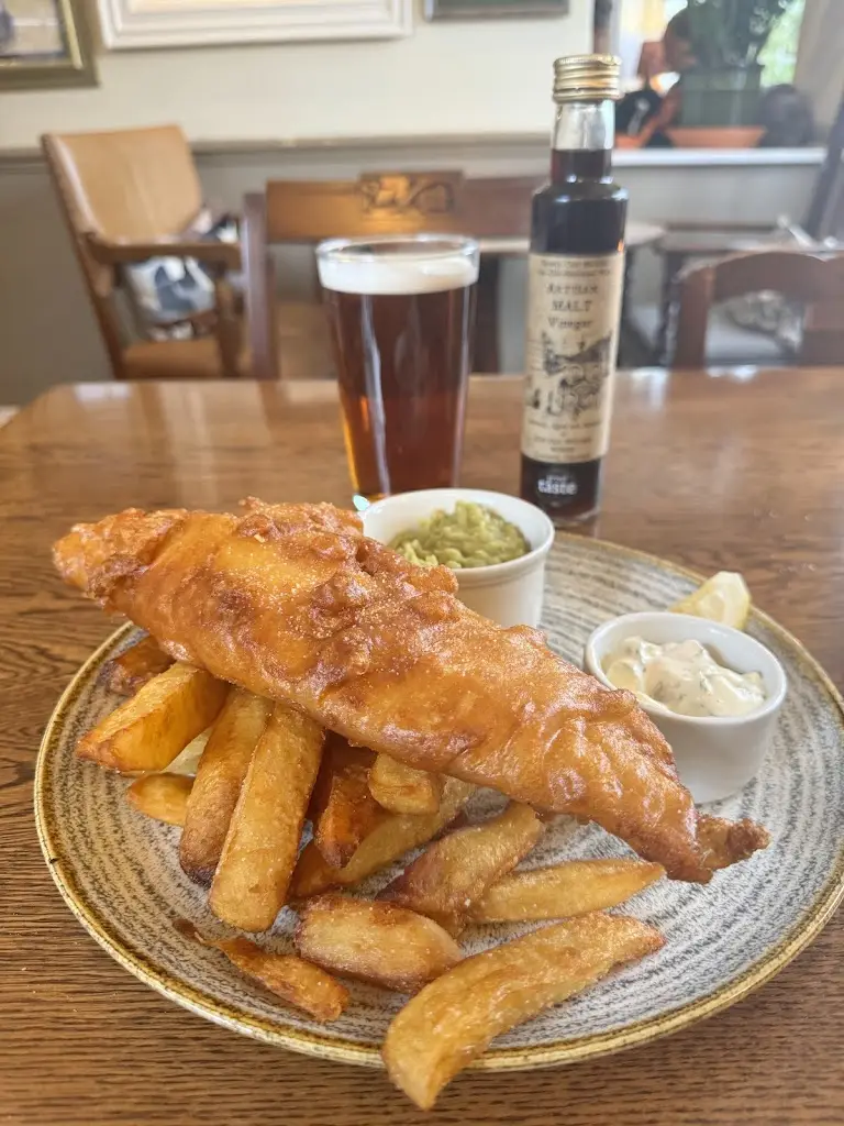 Martin Thomas_The Hare_Farndon_review