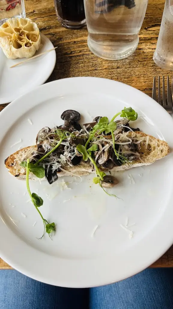 Mara Martins_The Farndon Ferry_Farndon_review