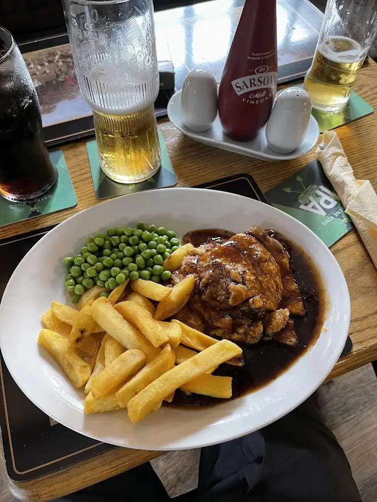 Dominic Simpson_The Plough_Farnsfield_recensione