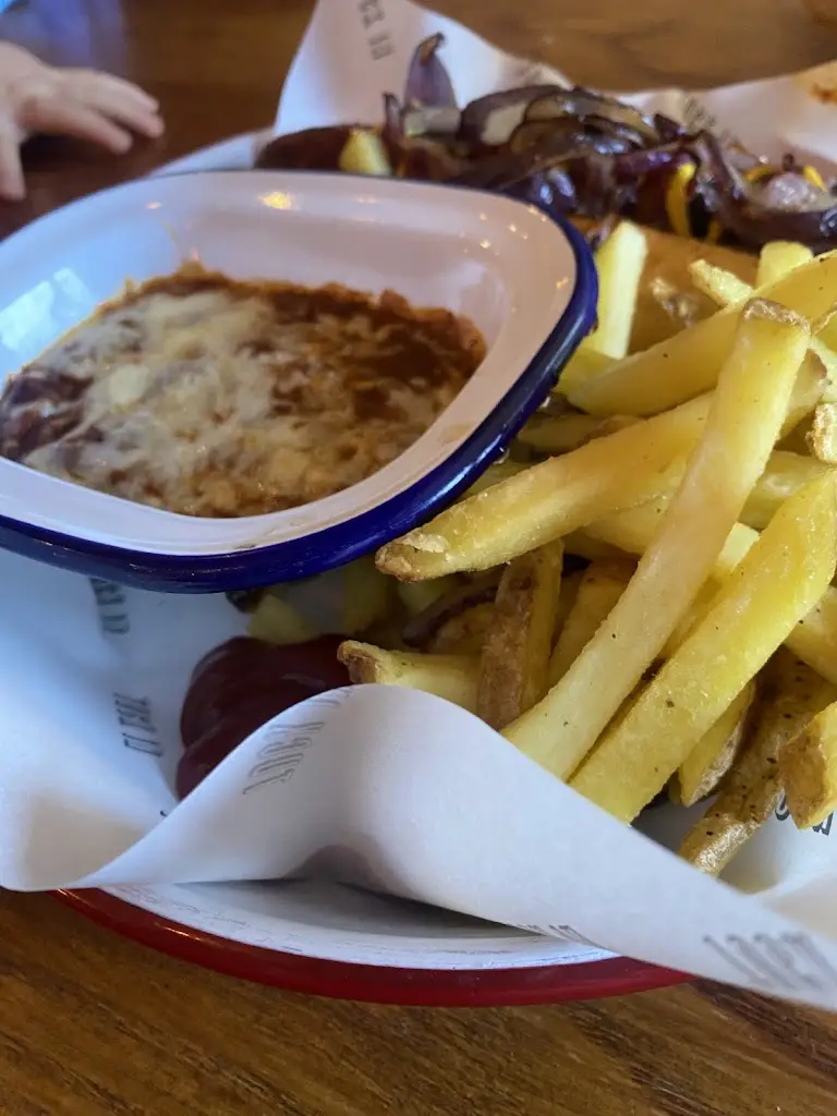 Perry Jest_White Post_Farnsfield_review