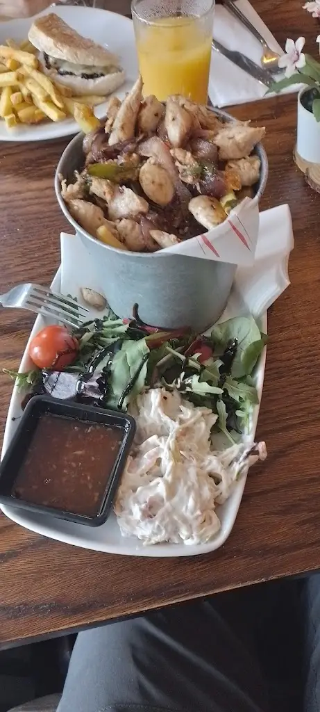 steven bennett_Woodhouse Gardens_Failsworth_reseña