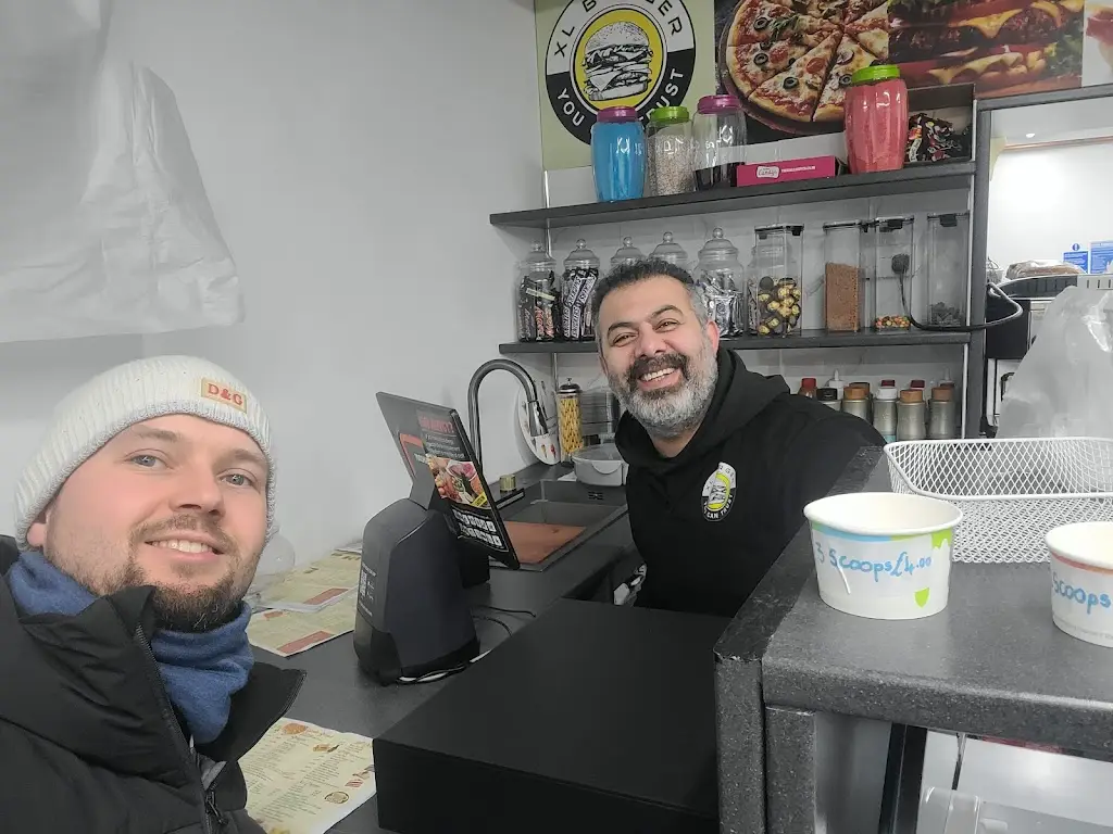 Bogdan Kwiatkowski_XLBurger_Failsworth_review