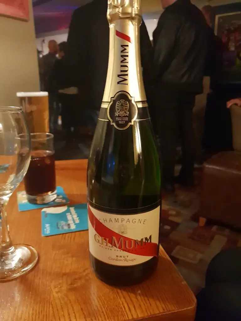 Mrs Amanda McMahon_The Crown & Cushion_Failsworth_review