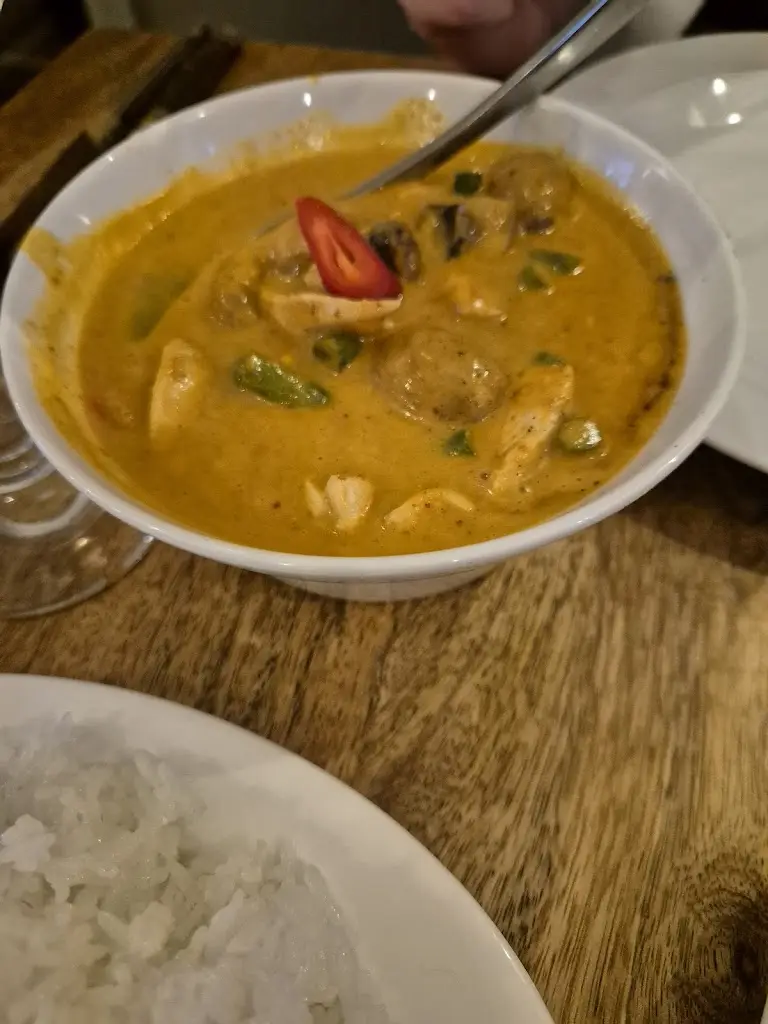 Adam Ingleton_Crawfish Thai Restaurant_Fakenham_review