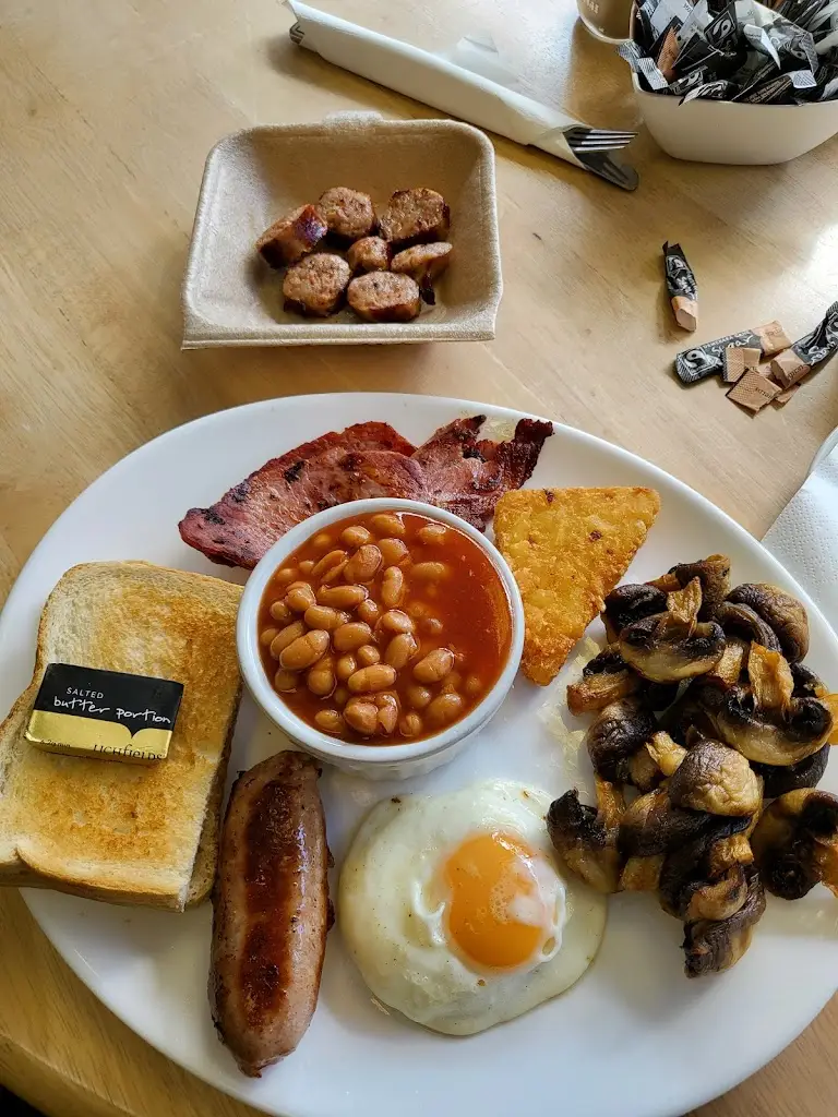 Paul Sampson_MEG'S PLACE_Fakenham_review