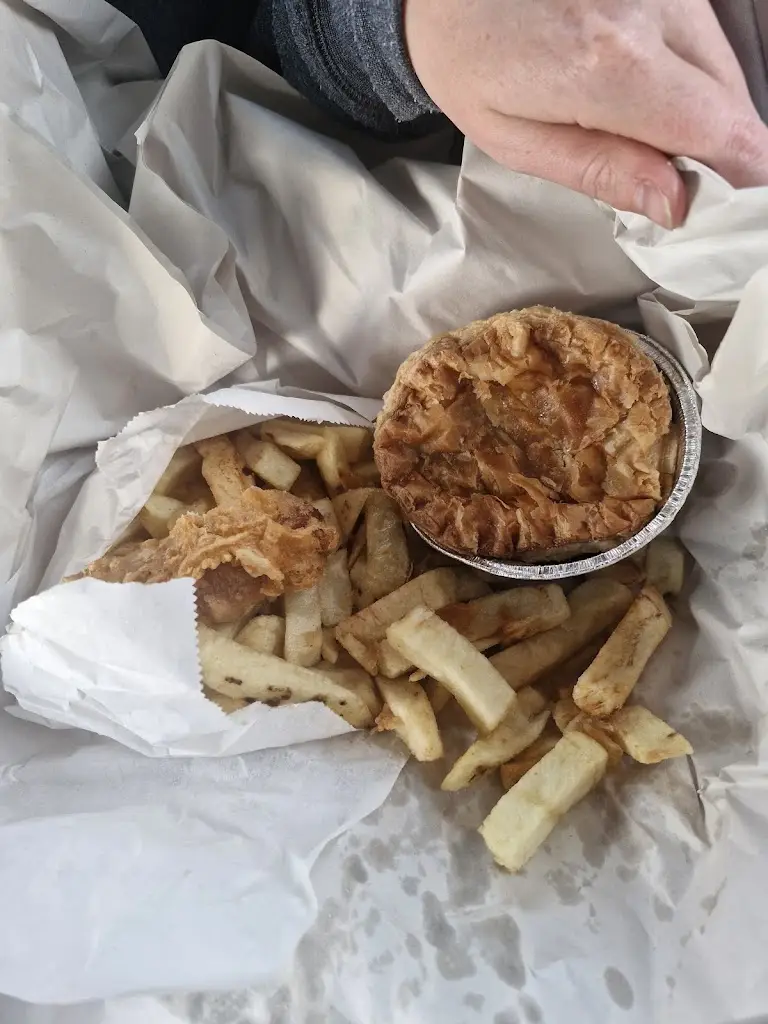 Tom Weedon_Drifters Fish & Chips_Fakenham_review