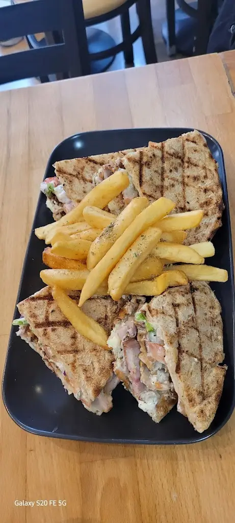 David Ormondroyd_Tzatziki's_Fallowfield_review