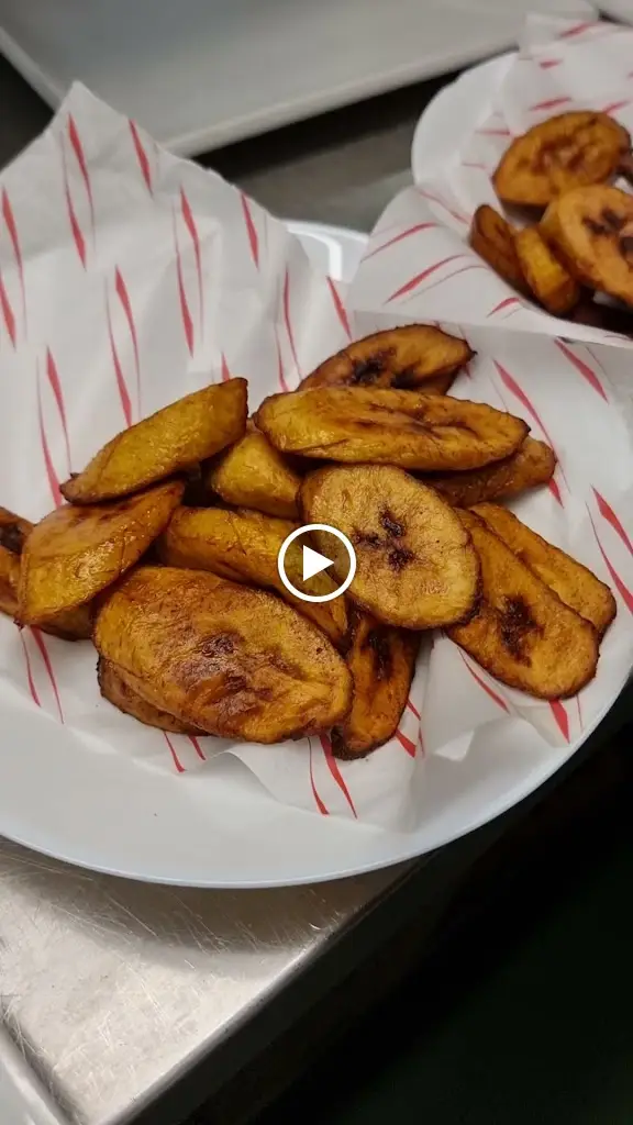 H.Q Restaurant_Fallowfield_slider_image_2