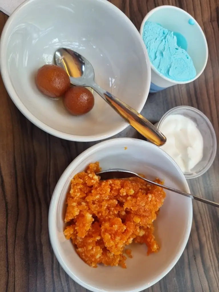 Mohammed Naz_Nayaab Buffet Restaurant_Fallowfield_review