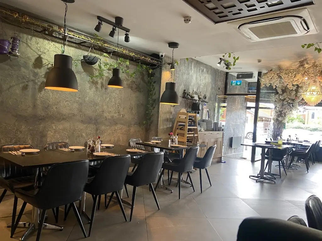 Walnut Persian Restaurant_Fallowfield_slider_image_3