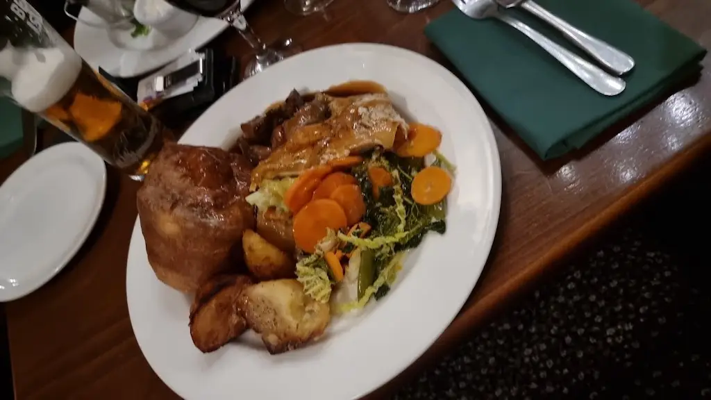 Menu_Sir Henrys_Aveley_image_7