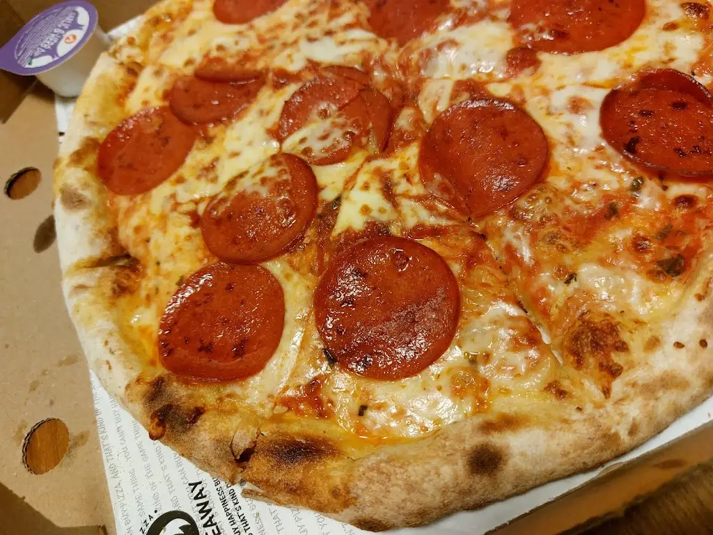 Menu_Fireaway Pizza Fallowfield _Fallowfield_image_4