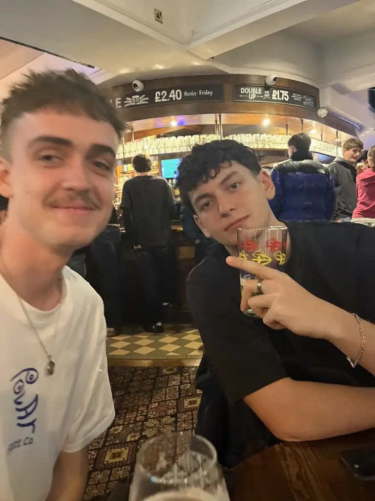 George Foyle_Friendship Inn_Fallowfield_review