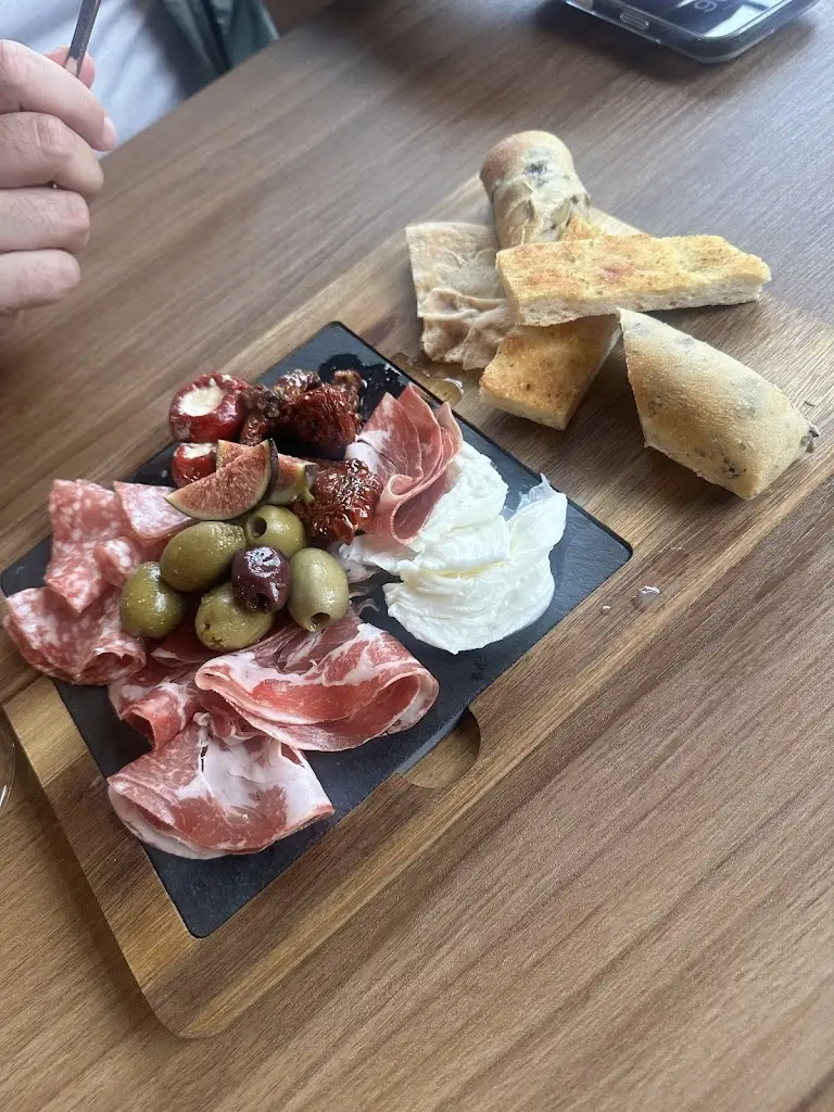 Adele Earle_Salt & Sage Bistro_Fareham_review