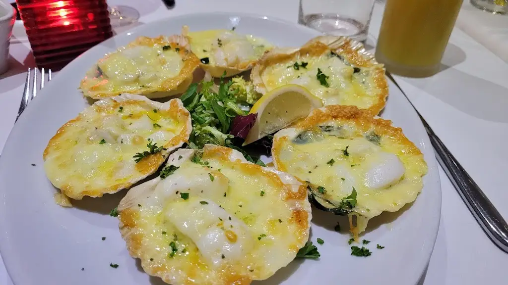 Liz Zacs_Antonio's_Fareham_review