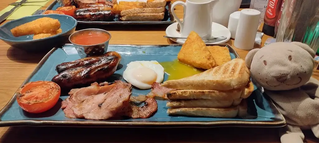 Menu_Harvester Buccaneer Fareham_Fareham_image_5