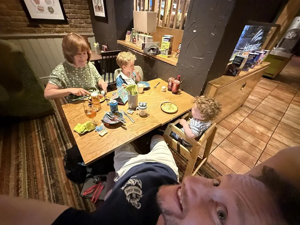 Alpoholics Chalets_Harvester Buccaneer Fareham_Fareham_review