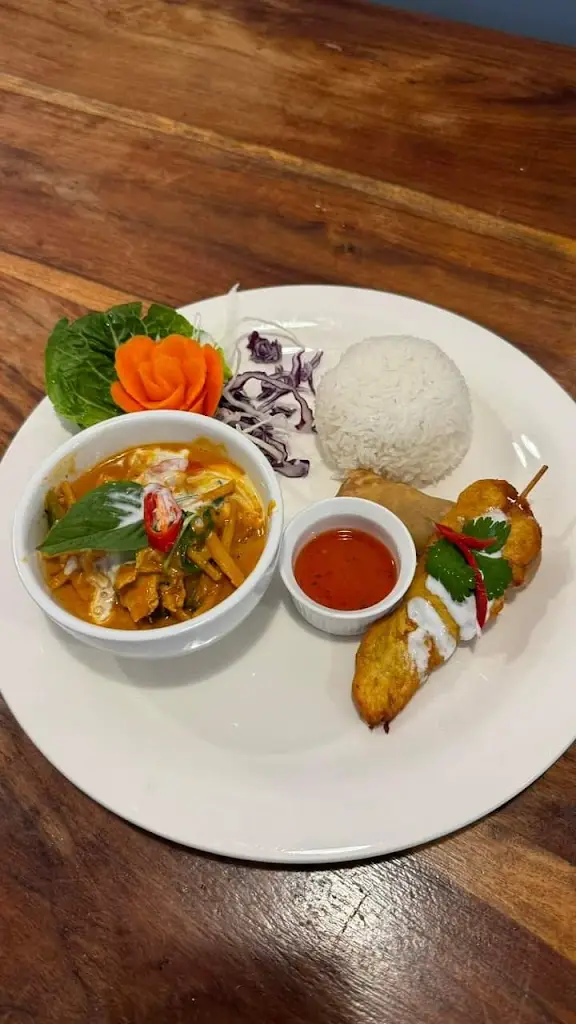 Menu_Aroy Thai Cafe_Fareham_image_2