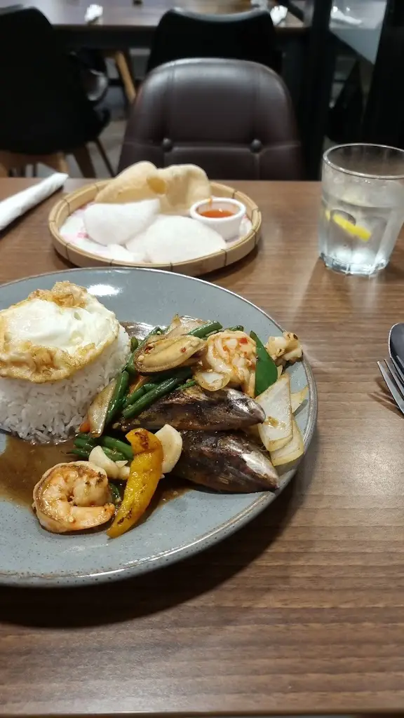 Georgie Davies_Aroy Thai Cafe_Fareham_review