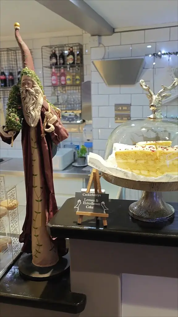 Miss Diamar_Cackleberrys_Fareham_review