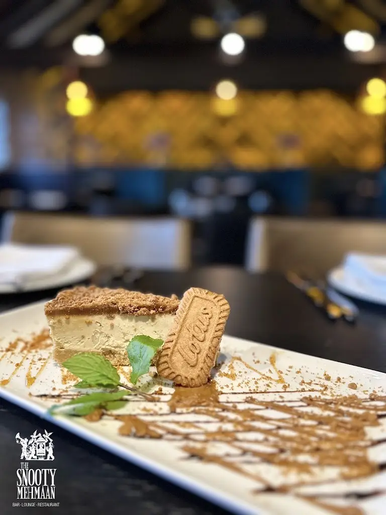 The Snooty Mehmaan_Faringdon_slider_image_3