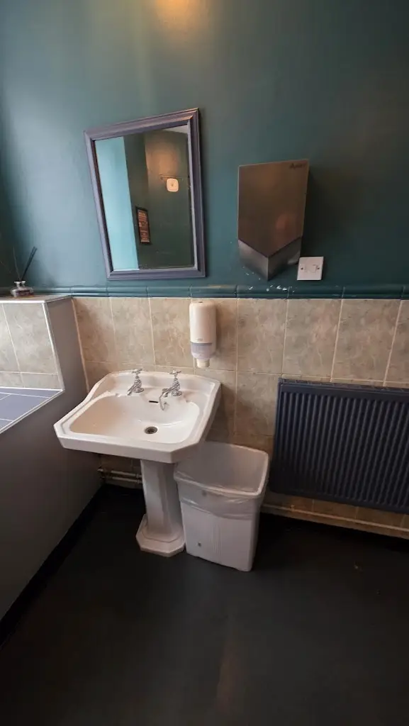 Paul Fisher_The Old Crown Coaching Inn_Faringdon_review