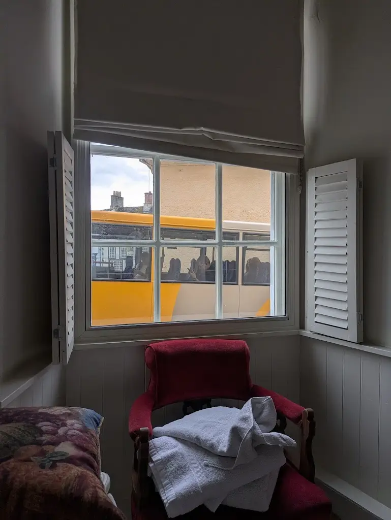 Caroline Kraft_The Old Crown Coaching Inn_Faringdon_review