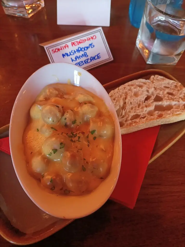 Sónia Martins_The Woodman Inn_Faringdon_review