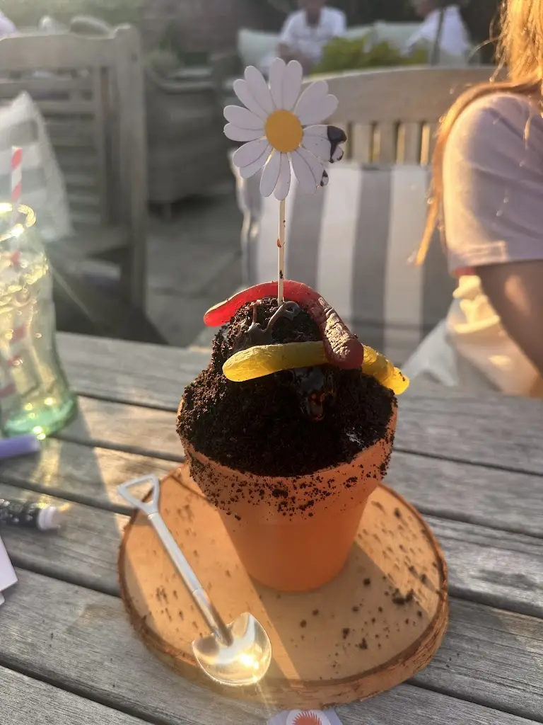 Richard Winfield_The King & Queen_Faringdon_recensione