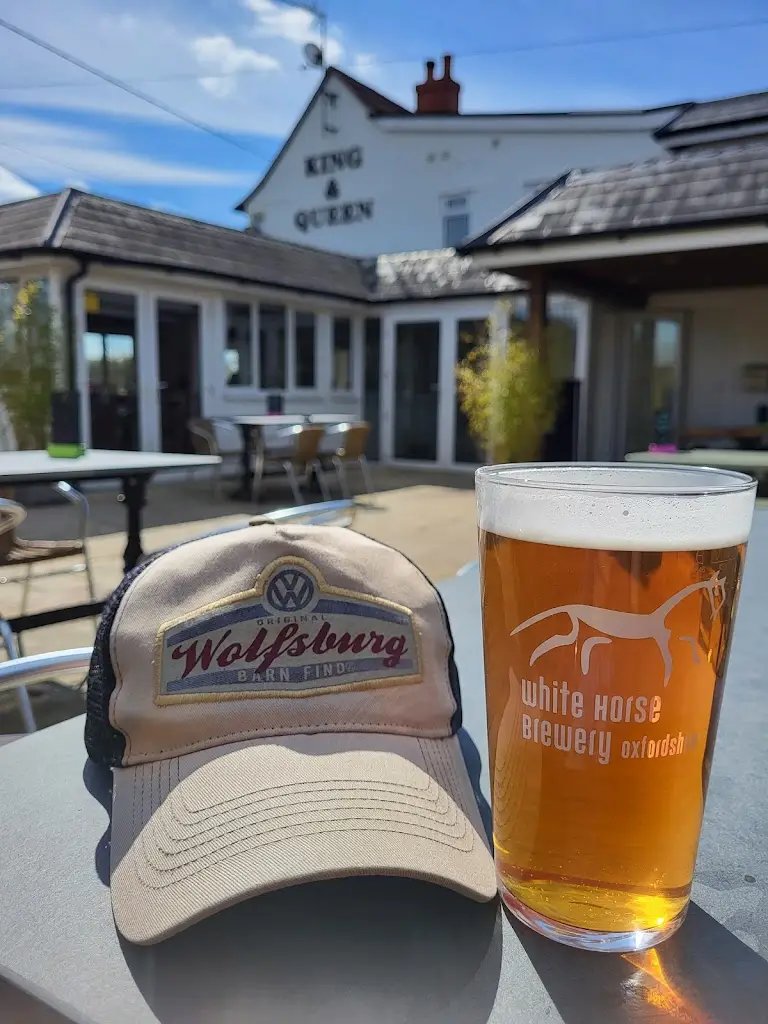 The King & Queen_Faringdon_slider_image_2