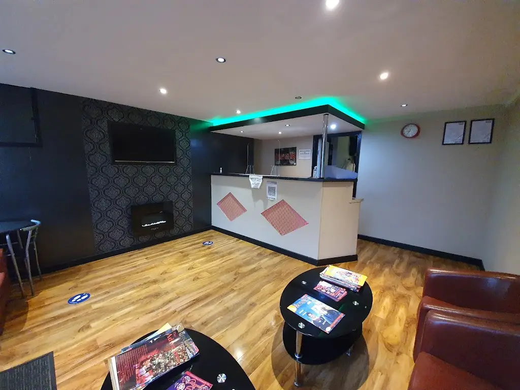 Royal Spice_Faringdon_slider_image_3