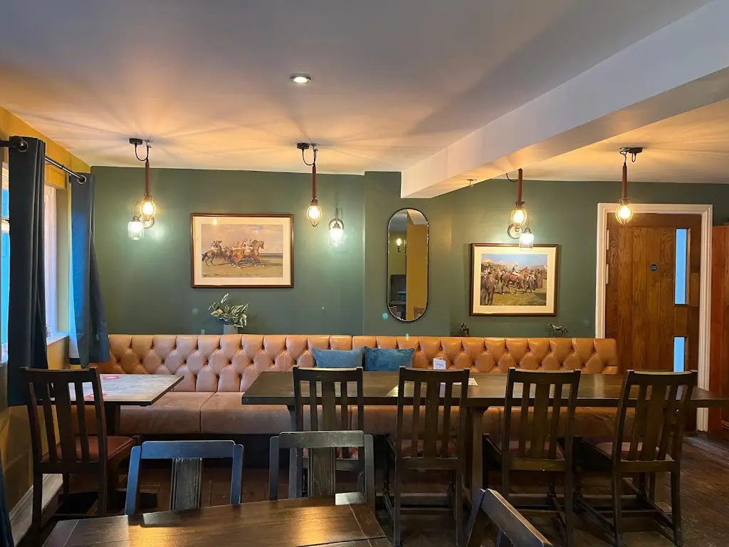 Horse & Jockey_Faringdon_slider_image_1